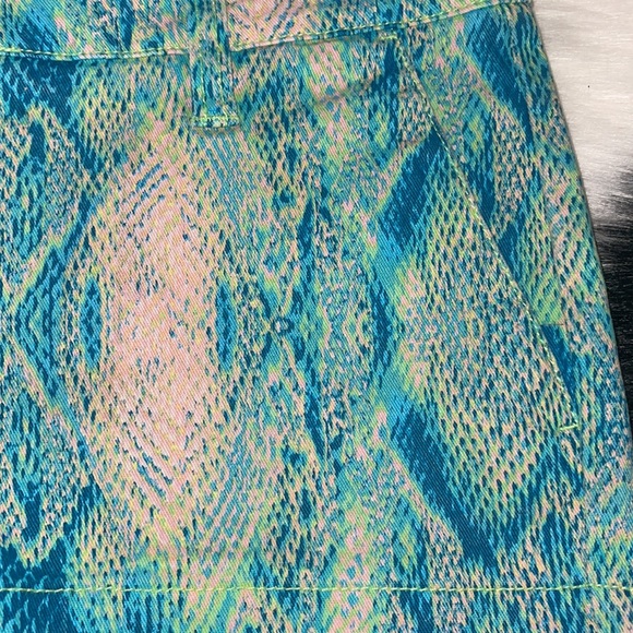 Hurley Snakeskin Print Jean Shorts 3 - Picture 2 of 7